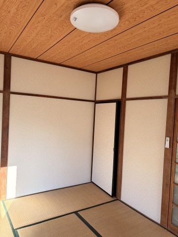 ㈱坂本煉瓦工場貸家の和室|※畳は表替えが入ります。