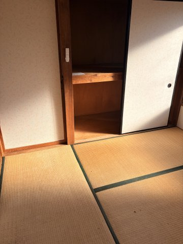 ㈱坂本煉瓦工場貸家のトイレ|トイレは暖房便座です。