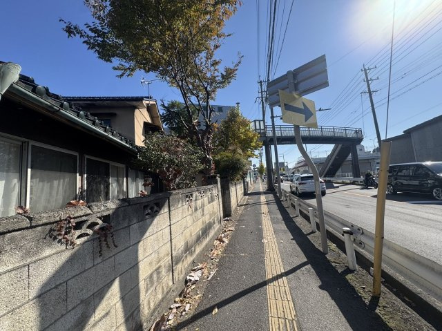 中央北１丁目戸建中古の前面道路含む現地写真