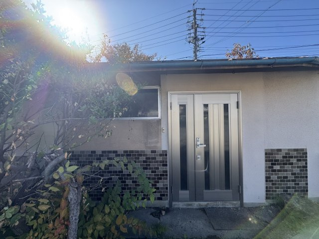 中央北１丁目戸建中古の玄関