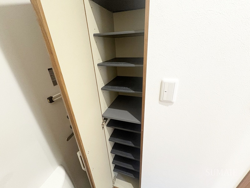 ロイヤル中十条Ⅱの収納|シューズボックスです☆