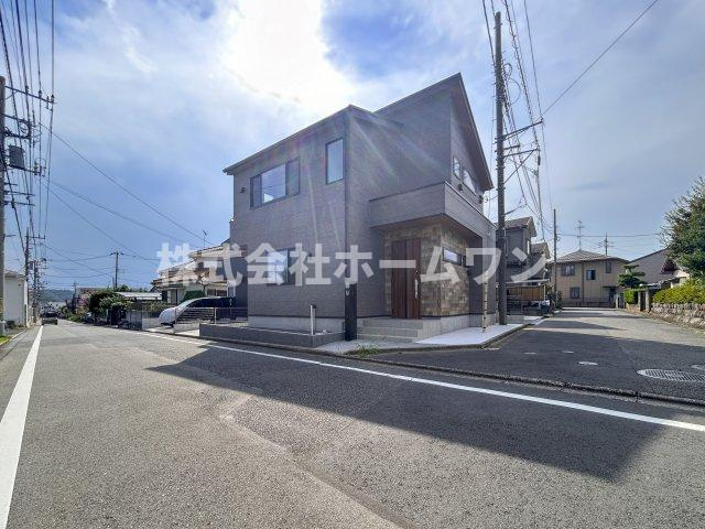 昭島市緑町11期　新築戸建の外観|きれいな外観です