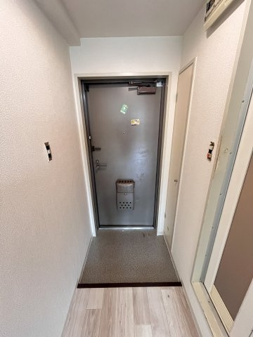 大阪市都島区都島北通２丁目の賃貸マンションの玄関