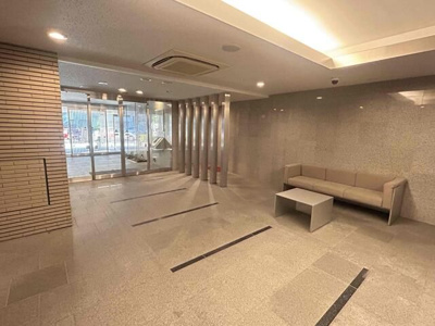 【ロビー】 | ライオンズプラザ両国緑 | 落ち着いたロビーです