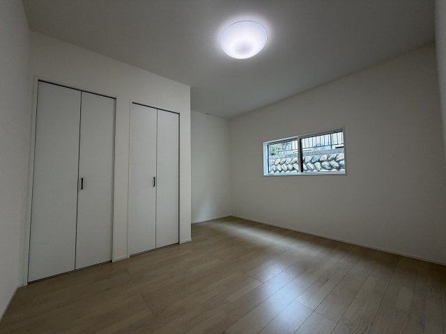 松本市並柳四丁目の洋室