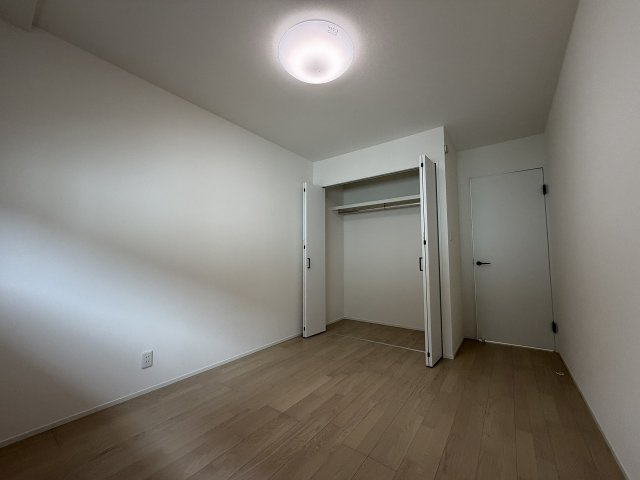 松本市並柳四丁目　中古住宅の洋室