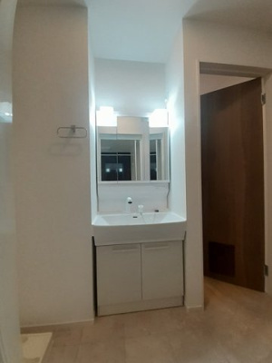 【洗面所】 | カピリナ | 明るい洗面所です