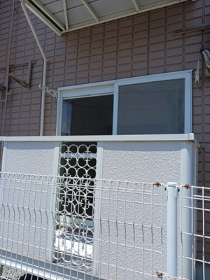 【バルコニー】 | メゾンハッピーⅠ | バルコニーからの眺めを楽しみながら食事をしませんか