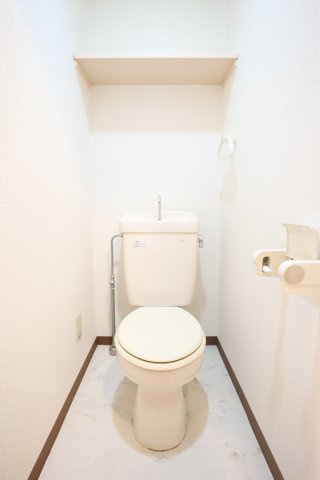 大阪市城東区蒲生２丁目の賃貸マンションのトイレ