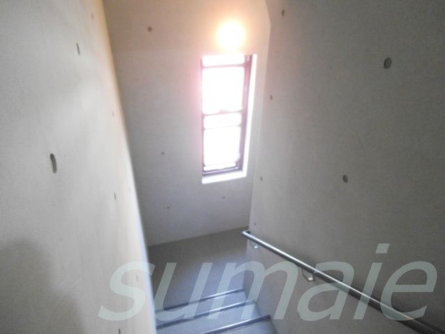 ＣＯＣＯＣＵＢＥＡＫＡＢＡＮＥのその他共用部分|内階段です！