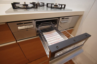 【キッチン】 | 【仲介手数料無料！！】稲城市平尾2丁目　新築戸建て（全13棟）5号棟　4680万円 | グリル