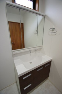 【独立洗面台】 | 【仲介手数料無料！！】稲城市平尾2丁目　新築戸建て（全13棟）5号棟　4680万円