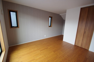 【洋室】 | 【仲介手数料無料！！】稲城市平尾2丁目　新築戸建て（全13棟）5号棟　4680万円 | 主寝室9.5帖