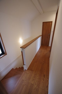 【その他】 | 【仲介手数料無料！！】稲城市平尾2丁目　新築戸建て（全13棟）5号棟　4680万円 | 2階廊下