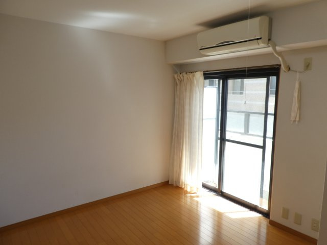 グレースメモリー宝塚の居間・リビング