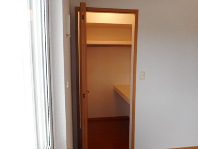 【収納】 | ヴァンクール貴志川Ⅱ | ちょっとした収納スペースも充実しています