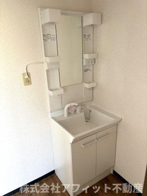 【洗面所】 | メゾン・サントピアＢ棟 | 独立洗面台　