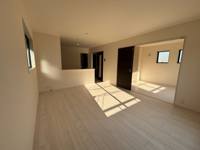 【内観：施工例】 | リーブルガーデン高石市取石３丁目 | 同シリーズ