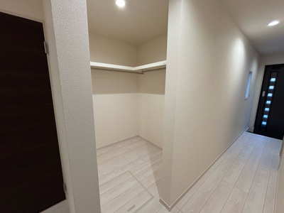 【内観：施工例】 | リーブルガーデン高石市取石３丁目 | 同シリーズ