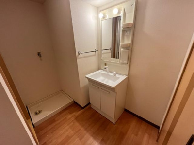 【その他】 | モア・フレーブ | 脱衣所