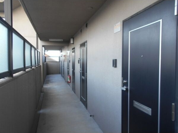 サニーウェル21の玄関