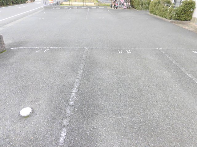 ピーチピットBの駐車場