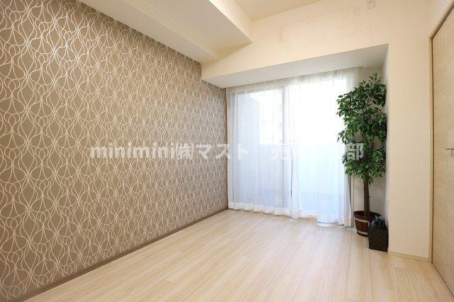 ラシュレ天満橋の洋室