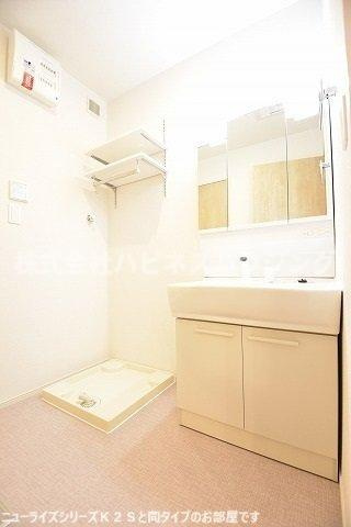 エスタブレＡの洗面所|脱衣スペースもあります