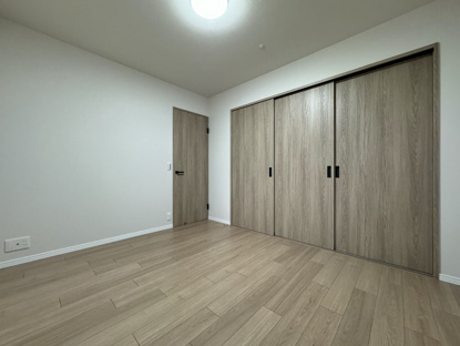 【洋室】スターアーク呉中央爽風邸 