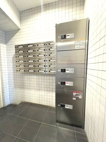 ＥＸＹ久米川のその他共用部分|ポスト、宅配ボックス