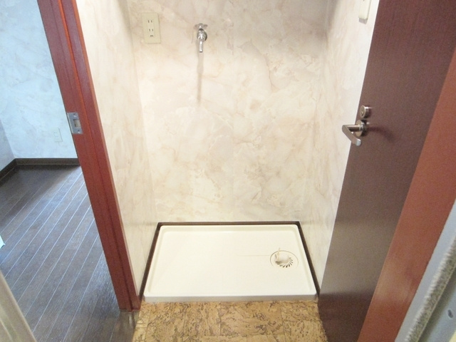 王子北ウイングの内装|室内せんた気置場も完備です