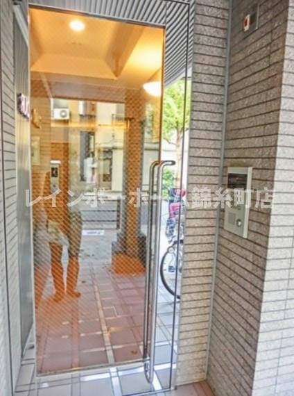 GRAND JOURのエントランス