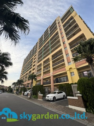 ココタウンヒルトップマリーナの外観