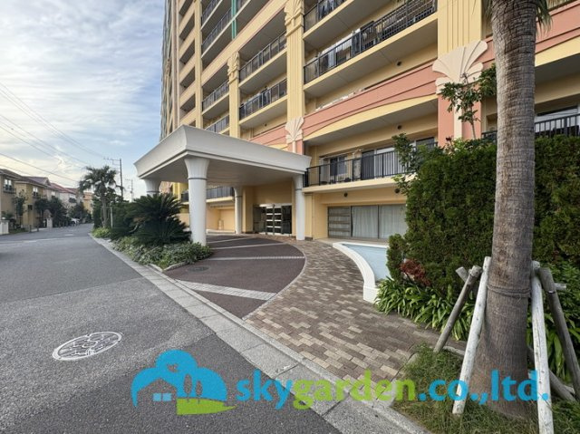 ココタウンヒルトップマリーナの外観