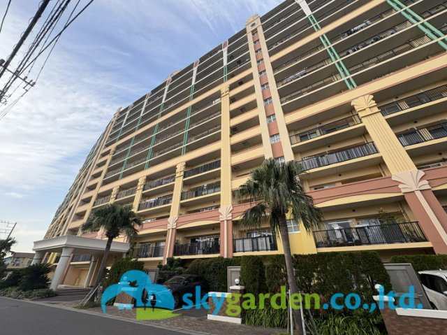 ココタウンヒルトップマリーナの外観