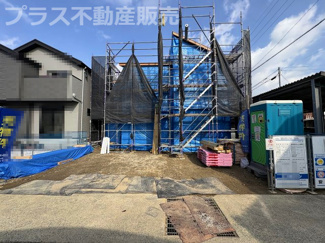 【外観】 | 現地写真。プラス不動産販売なら、現場の全ての棟をまとめてご見学頂けます。