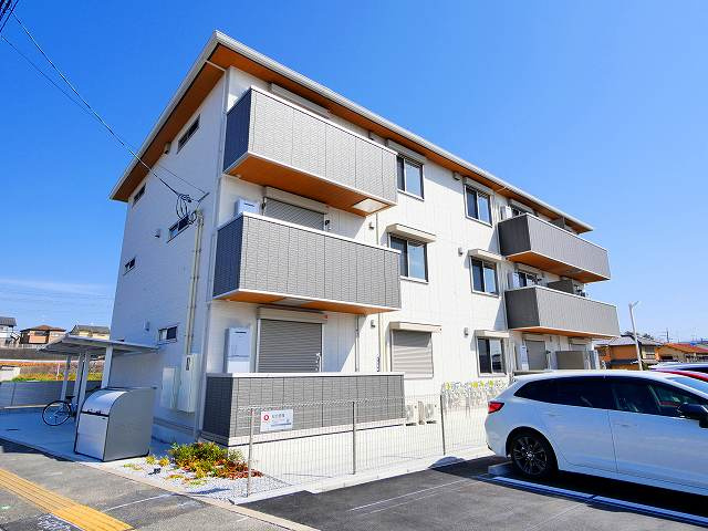 リジェールイースト