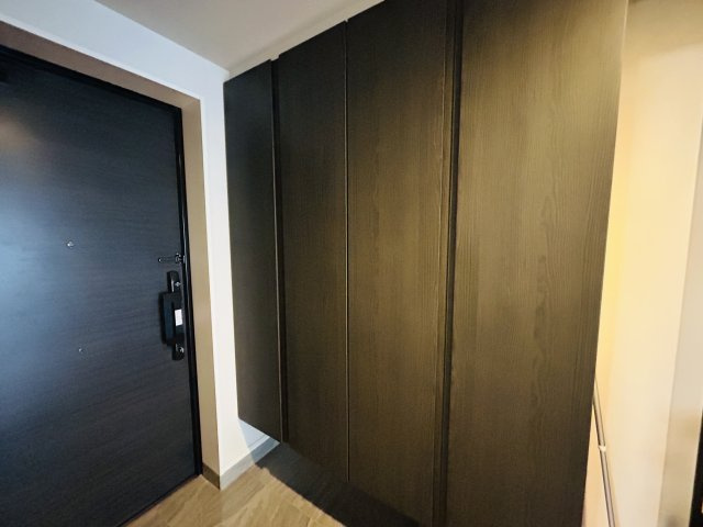 中頭郡北谷町北谷２丁目の中古マンションの玄関