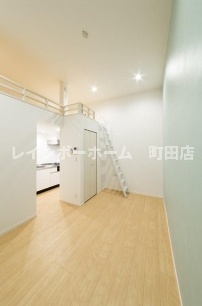 ラブリーレジデンス相模原※初期費用分割あと払いサービス利用可能物件の居間・リビング