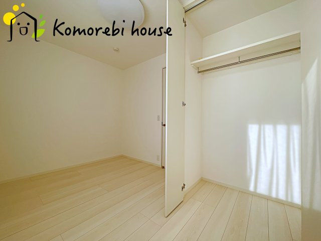 鴻巣市榎戸1丁目　中古一戸建ての寝室|落ち着いた色調の寝室です