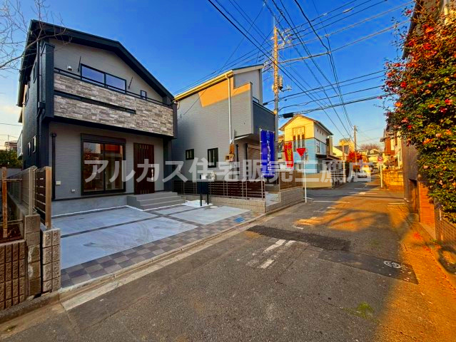 調布市深大寺東町６丁目 京王線 調布駅  新築戸建の前面道路含む現地写真