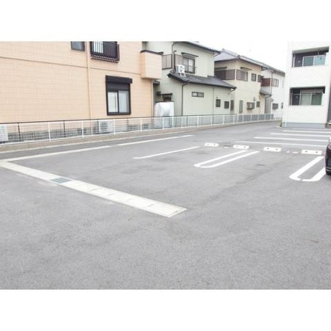 フォルシュⅡの駐車場