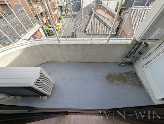 アルプスビルのバルコニー