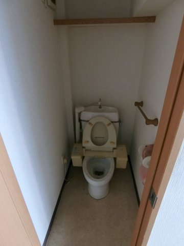 シティハイツ須磨１階店舗のトイレ