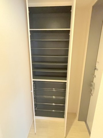 エステート小竹向原の収納|※同建物別号室画像
