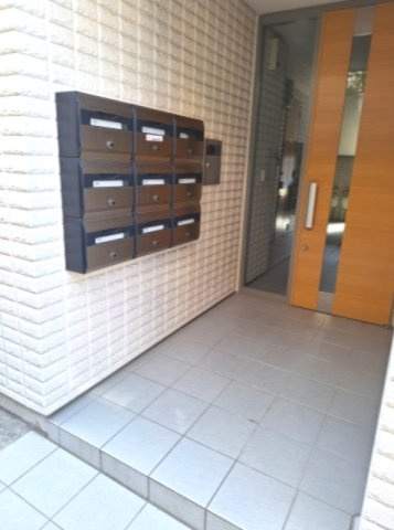 エステート小竹向原のエントランス