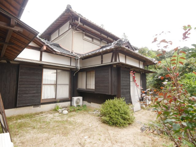 古熊2丁目　中古住宅の庭