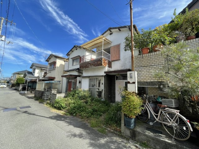 西長戸町土地2の外観|古家付きです。