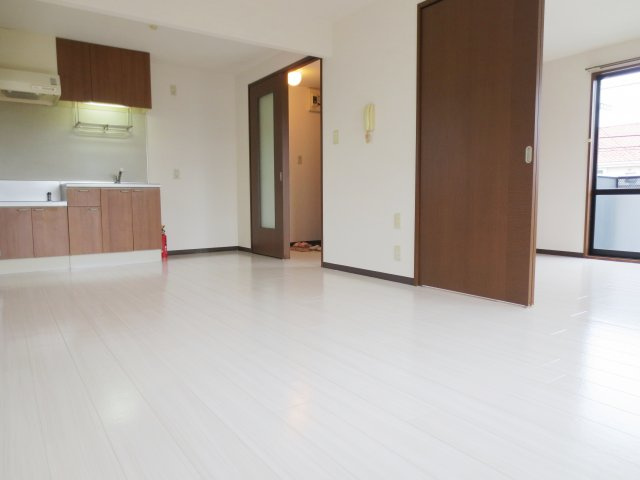 ディアス武蔵浦和の居間・リビング