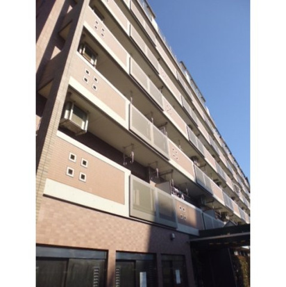 調布市国領町１丁目の賃貸マンションの外観